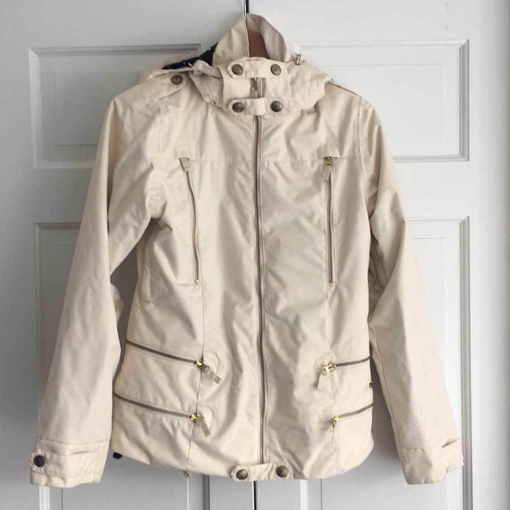 Burton snowboarding jacket woman’s medium